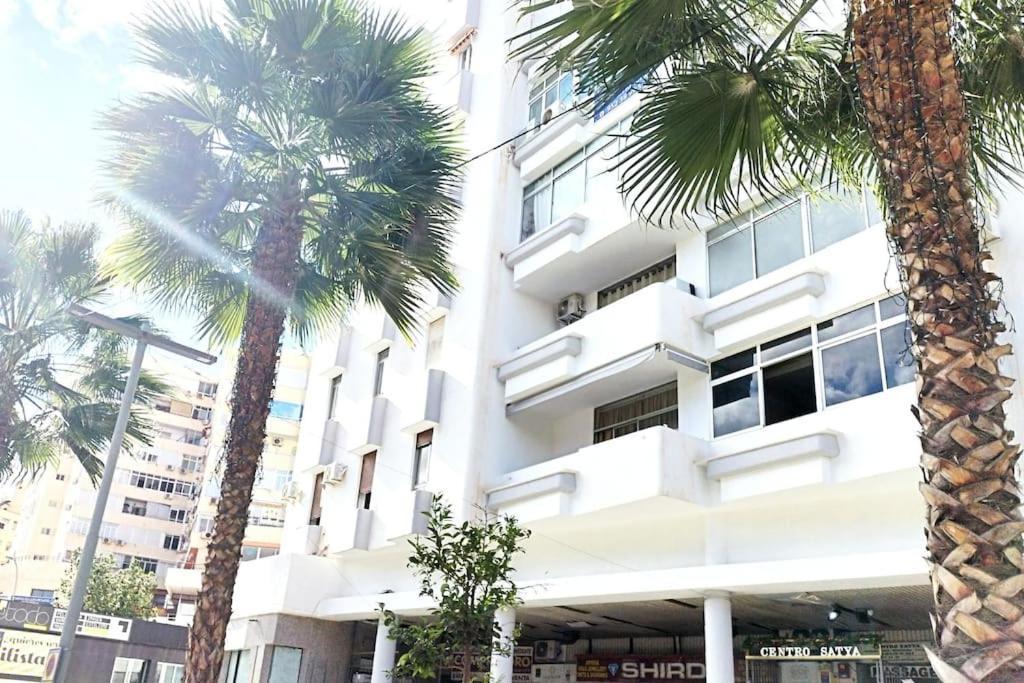 Bonito Apartamento De Dos Dormitorios En El Centro Y Calle San Miguel Torremolinos Exterior photo